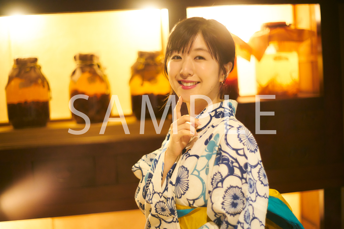 茅野愛衣10thメモリアル ブック＆ミニアルバム「むすんでひらいて」特典