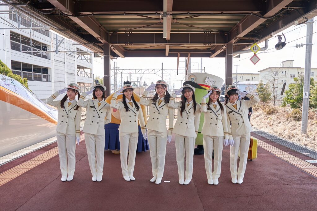 22/7(ナナニジ)JR天童駅「一日駅長就任式」