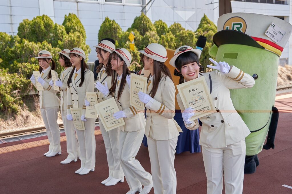 22/7(ナナニジ)JR天童駅「一日駅長就任式」
