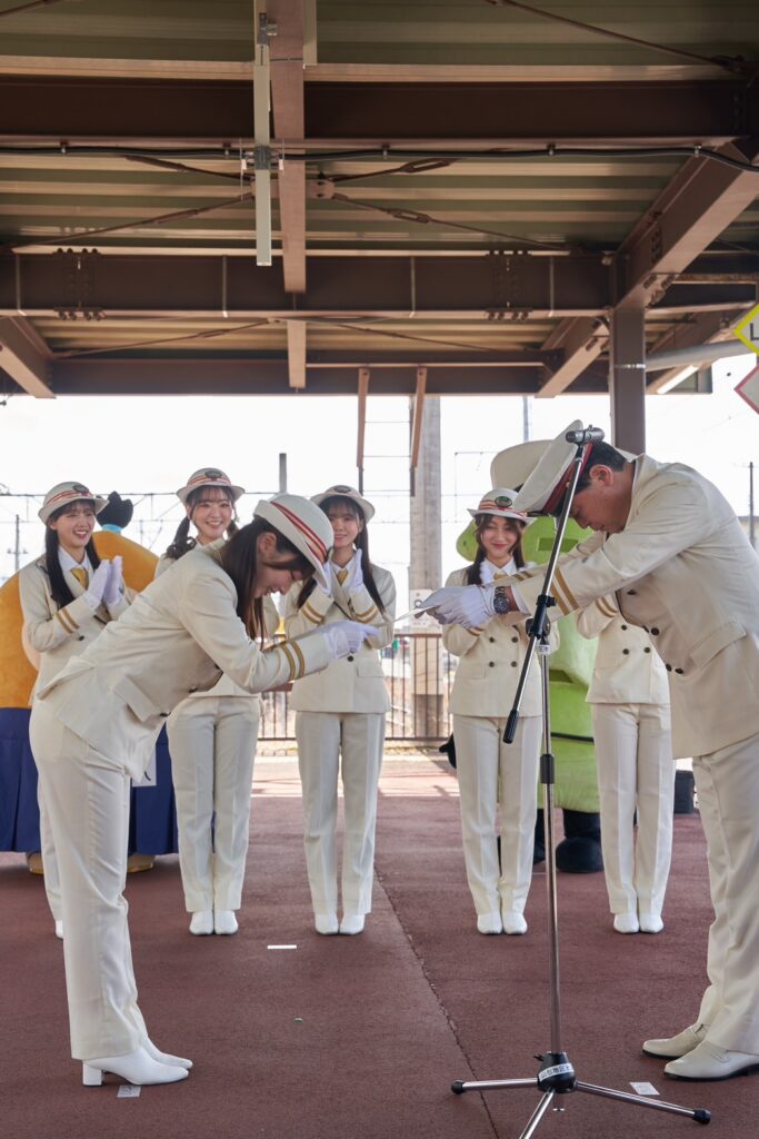 22/7(ナナニジ)JR天童駅「一日駅長就任式」